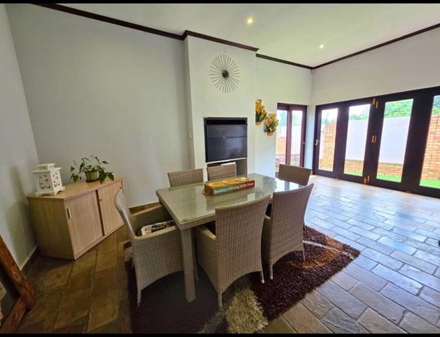 2 BEDROOM HOUSE FOR SALE IN GLEN MARAIS